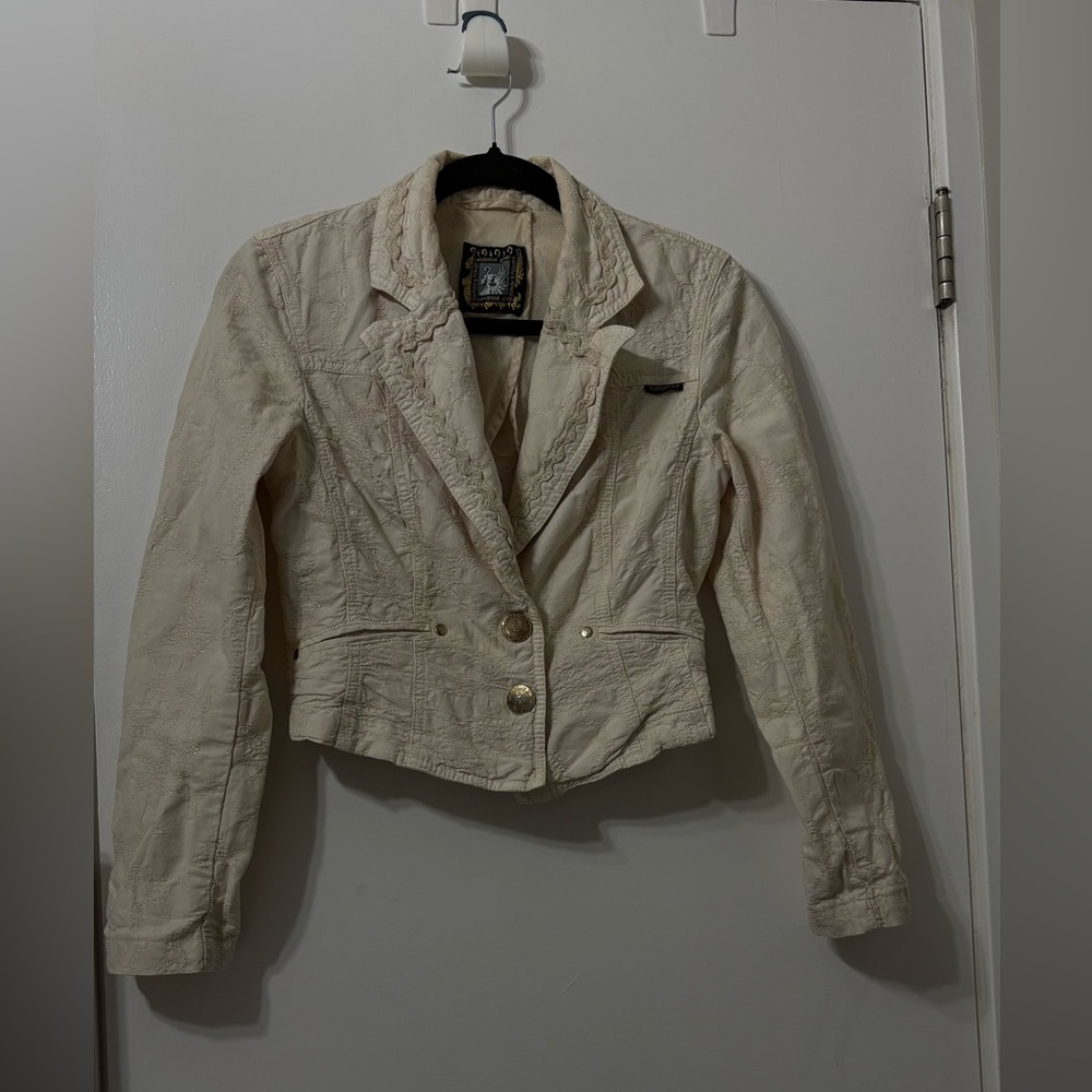 Capponi & Perani Jeans Vintage Cream Blazer with Gold Embroidery Accents